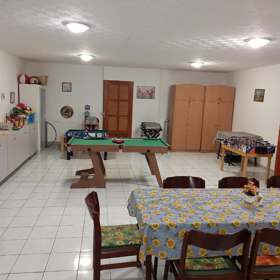 Jucus Vendeghaz Hotel Zalahalap Ngoại thất bức ảnh