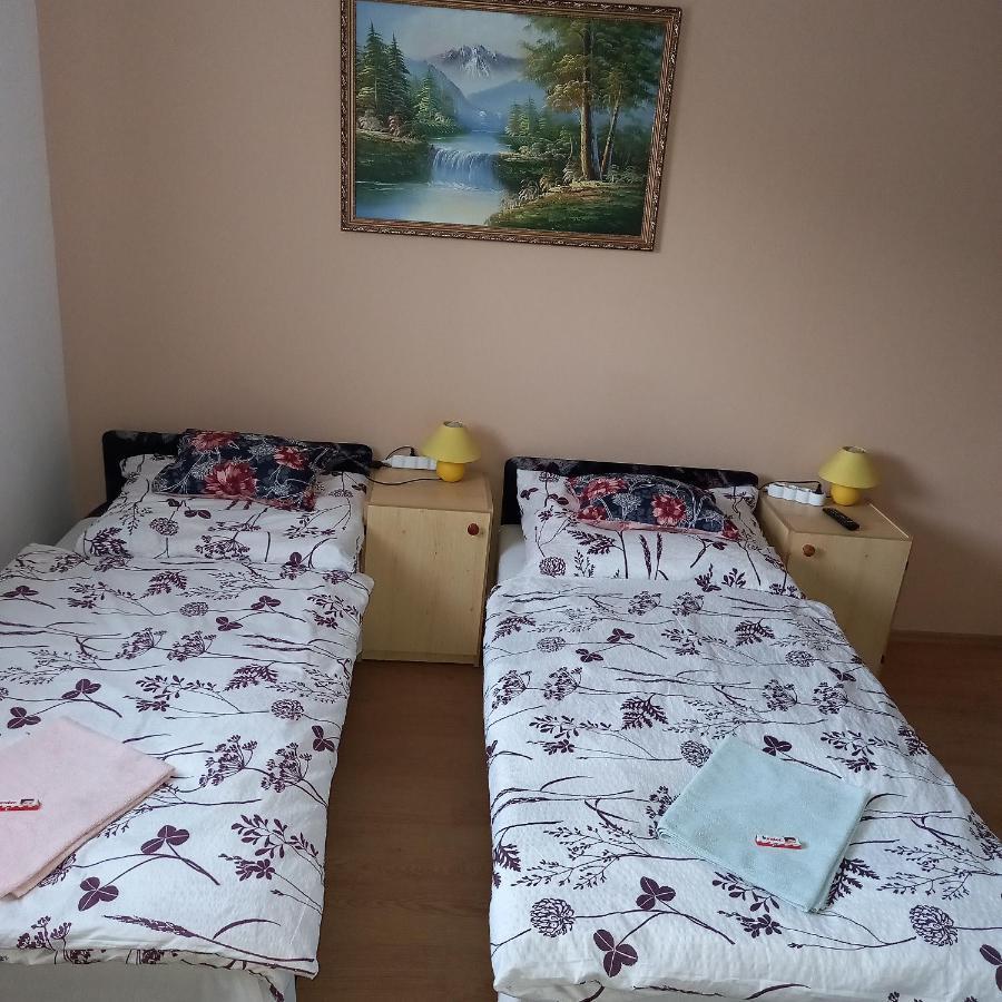 Jucus Vendeghaz Hotel Zalahalap Ngoại thất bức ảnh