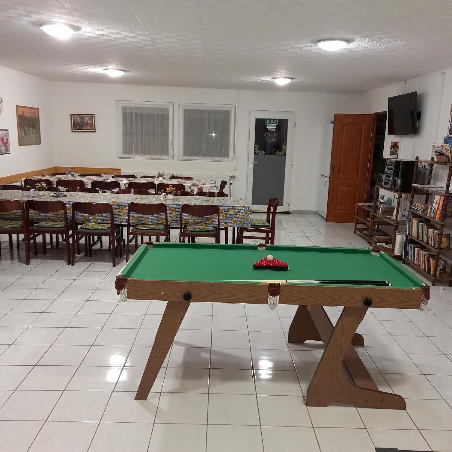 Jucus Vendeghaz Hotel Zalahalap Ngoại thất bức ảnh
