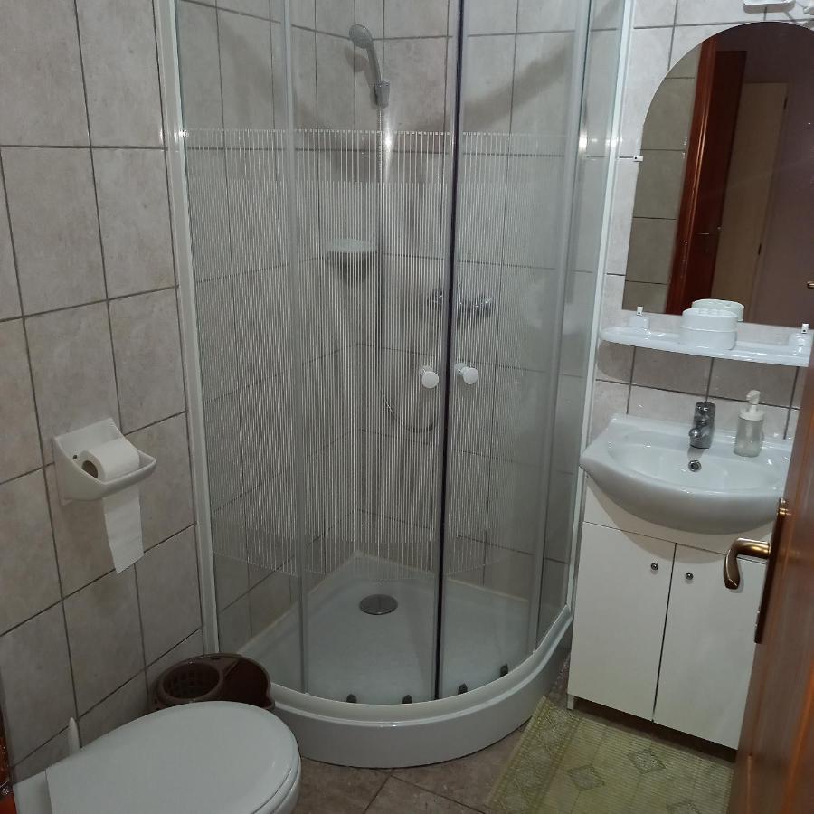 Jucus Vendeghaz Hotel Zalahalap Ngoại thất bức ảnh