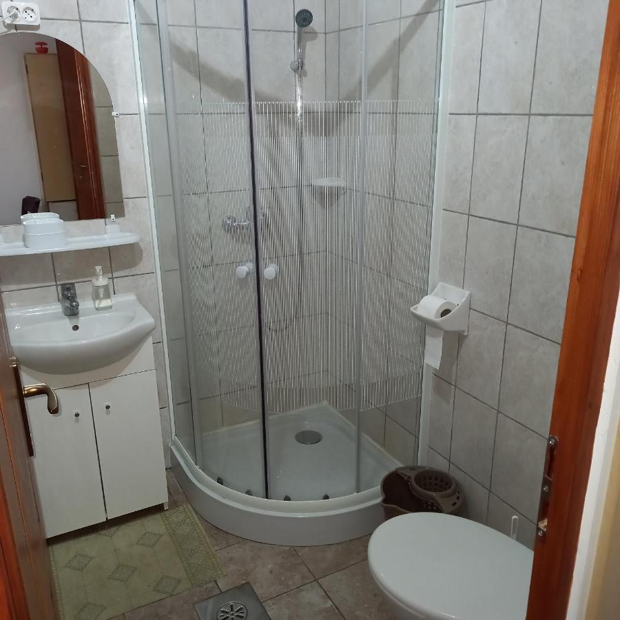 Jucus Vendeghaz Hotel Zalahalap Ngoại thất bức ảnh